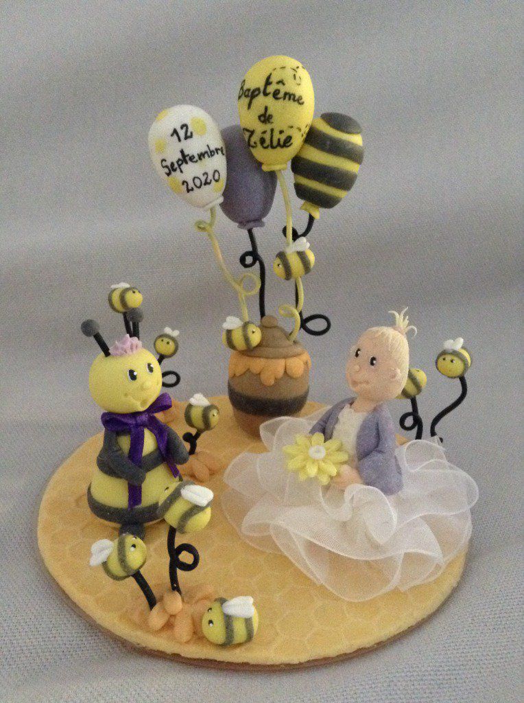 figurine de pièce montée
thème petite fille et abeilles